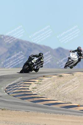 media/Oct-05-2025-CVMA (Sun) [[beeef4f201]]/Race 11-500-400(4)-350 Supersport/